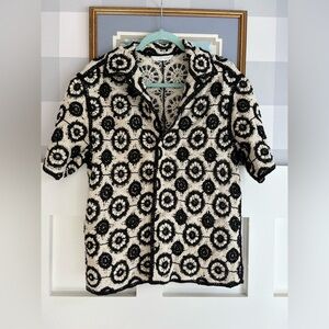Zara Men’s Black and White Crochet Floral Short-Sleeve Shirt Medium